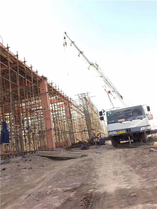 达孜区吊车作业的安全注意事项有哪些？